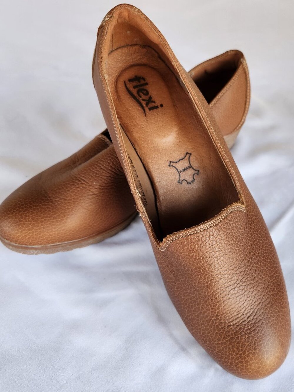 Flexi Womens Brown Pebbled Leather Slip On Comfort Loafers Size 7.5